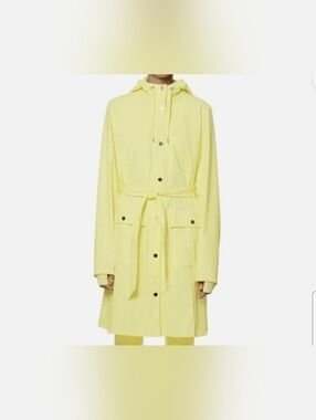 NWT RAINS Rain Jacket Size Medium